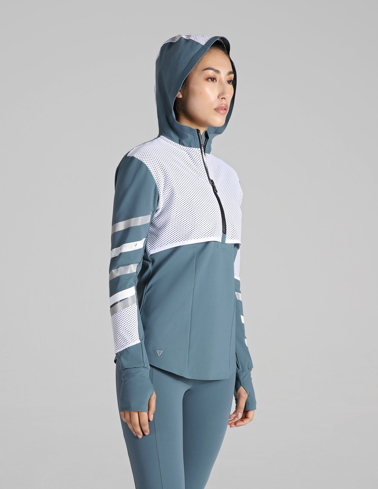 Go-Getter Pullover