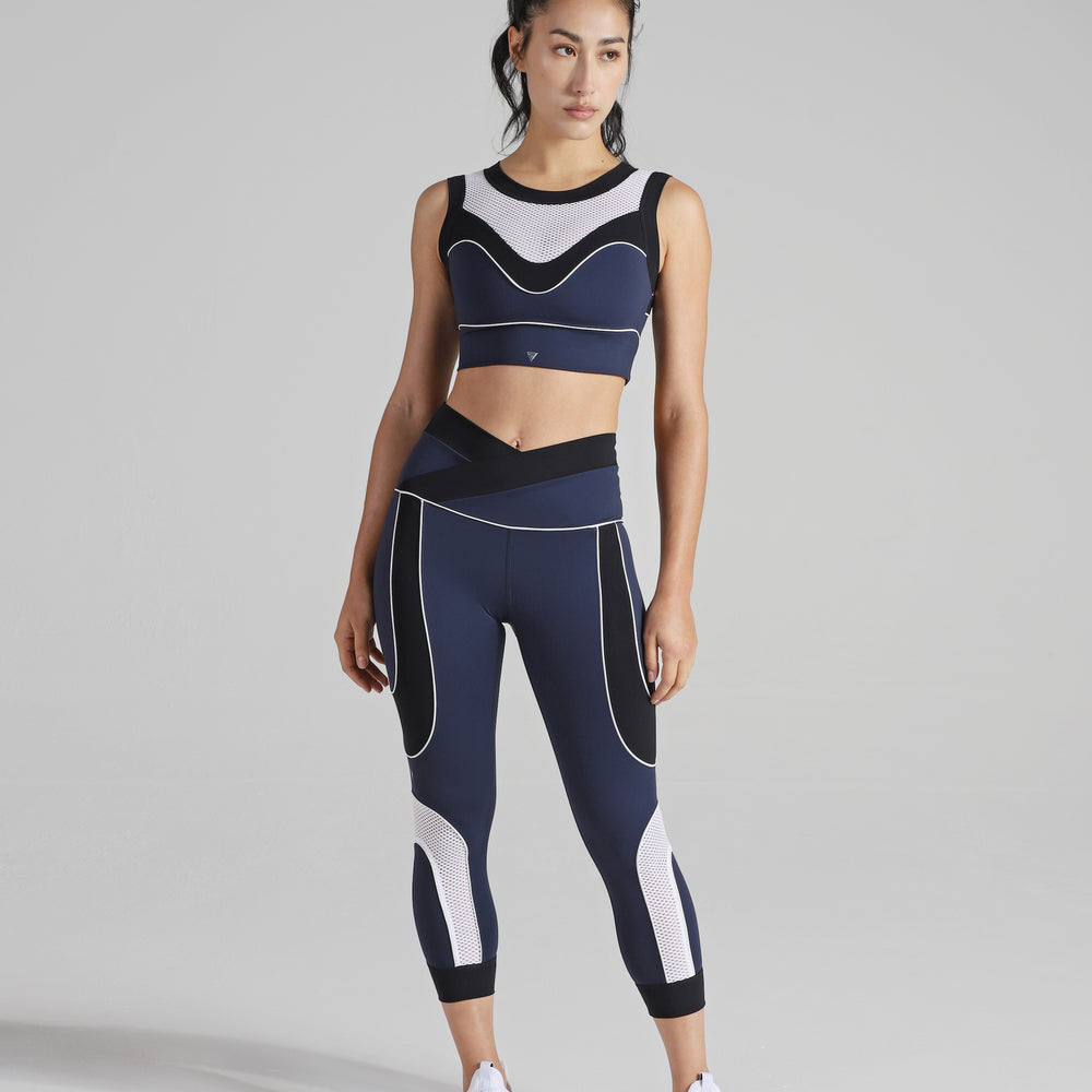 
                      
                        Voyager Leggings
                      
                    