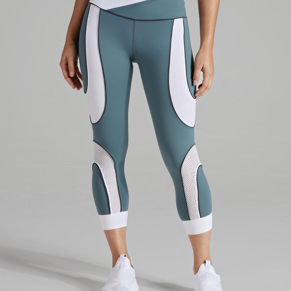 
                      
                        Voyager Leggings
                      
                    