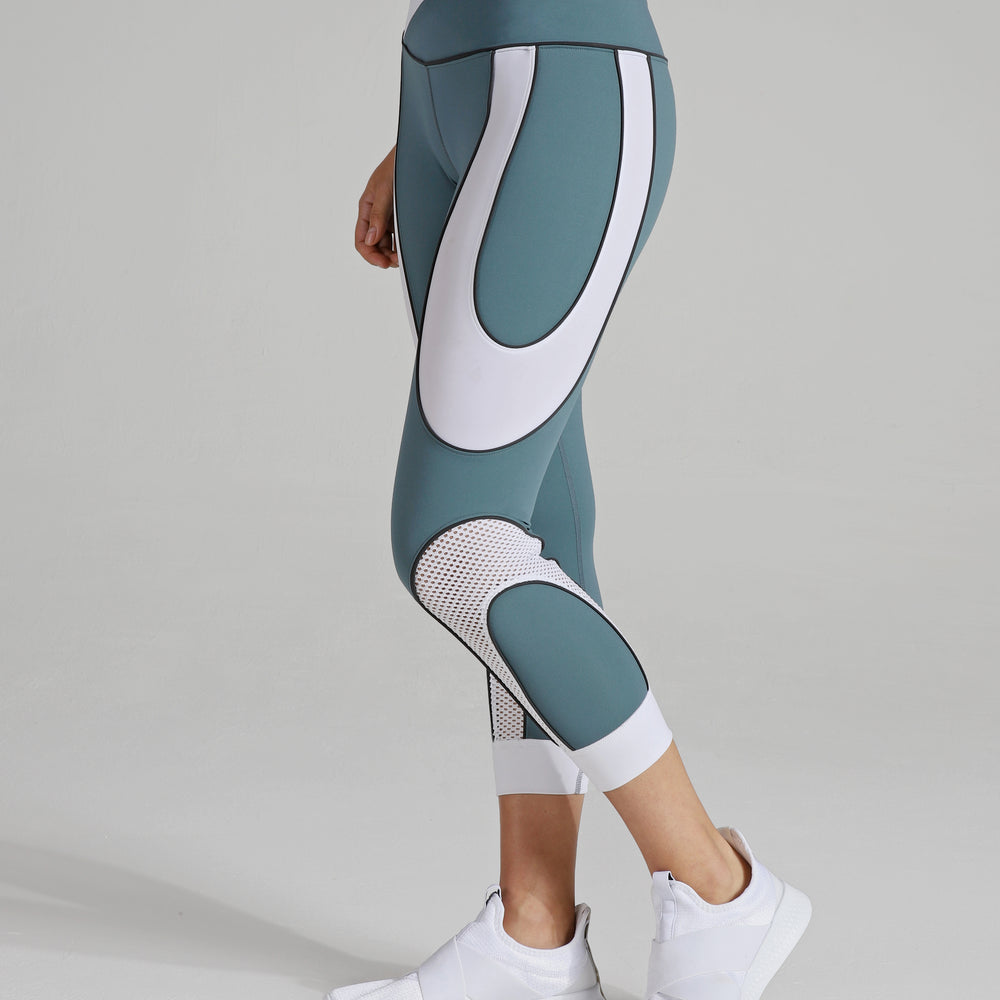 
                      
                        Voyager Leggings
                      
                    