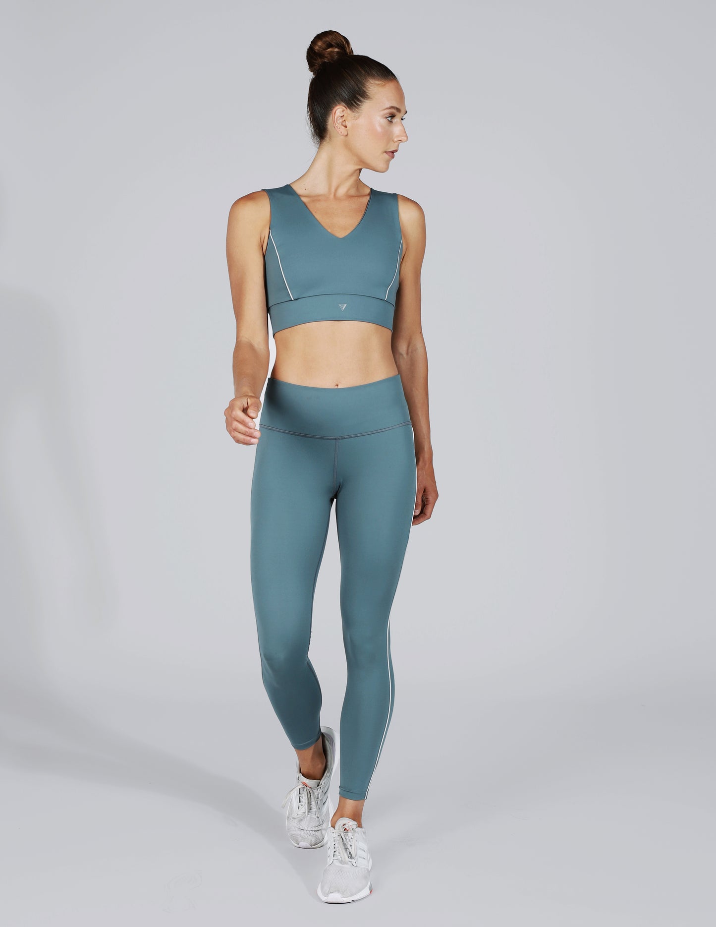Load image into Gallery viewer, The Dash Leggings in Mint
