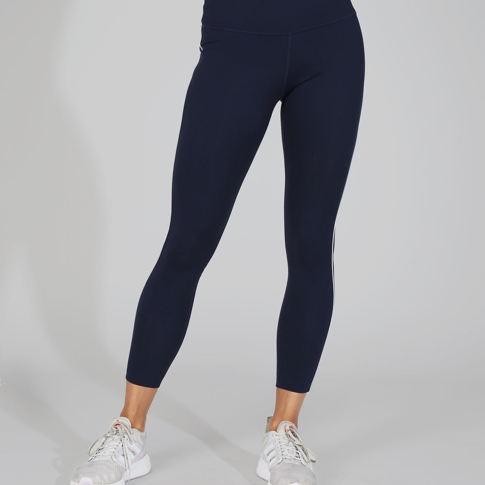 
                      
                        Dash Leggings
                      
                    